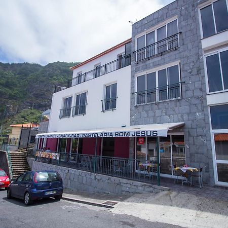Oliveira'S Apartments - Madeira Island Понта-Делгада Экстерьер фото