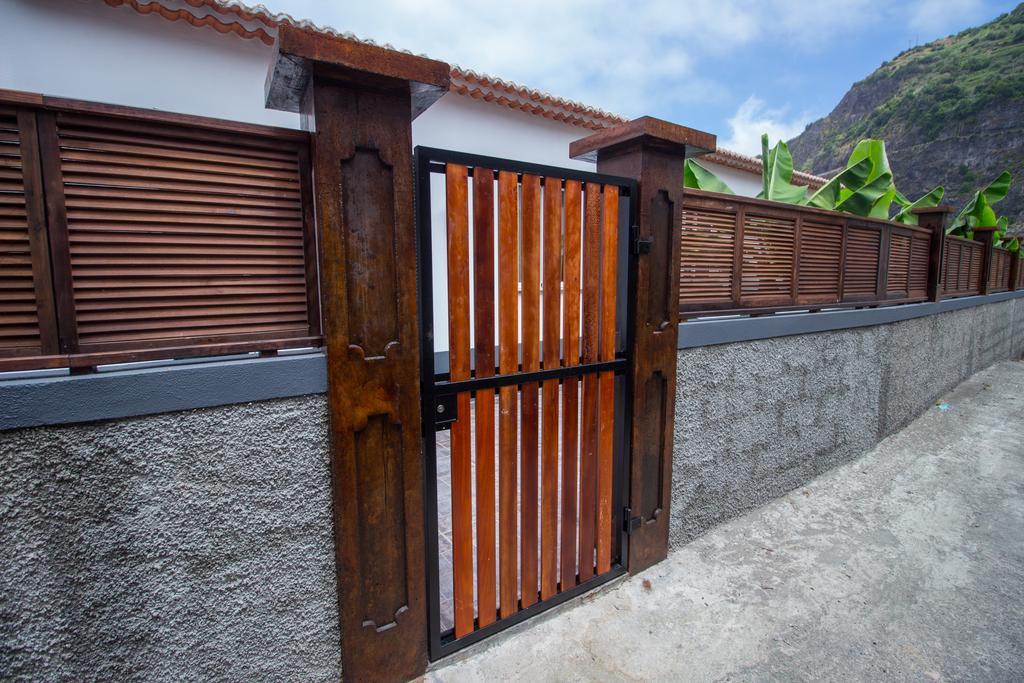 Oliveira'S Apartments - Madeira Island Понта-Делгада Экстерьер фото