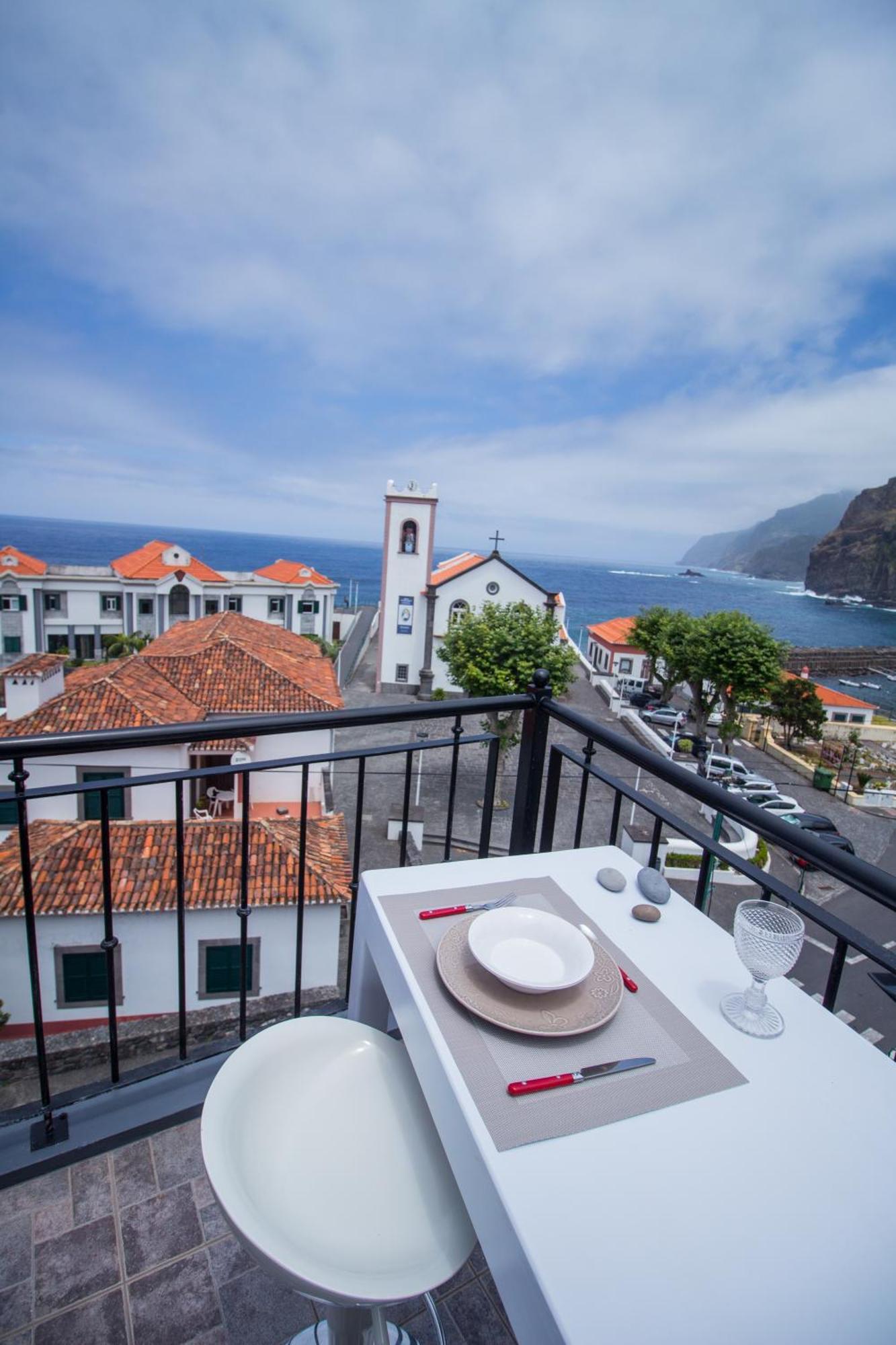 Oliveira'S Apartments - Madeira Island Понта-Делгада Экстерьер фото