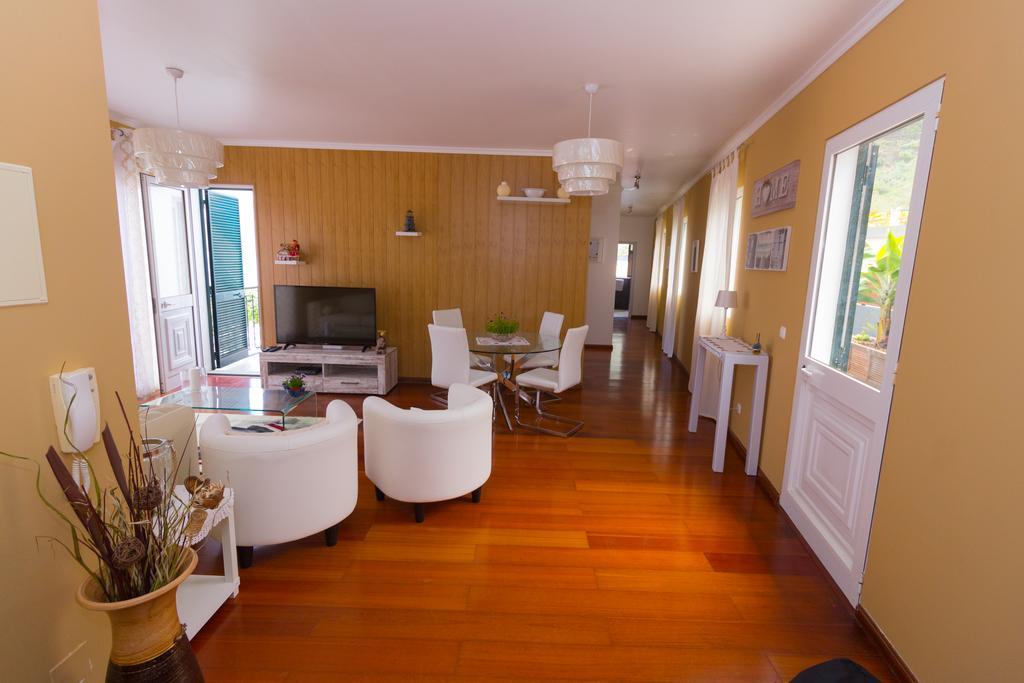 Oliveira'S Apartments - Madeira Island Понта-Делгада Экстерьер фото