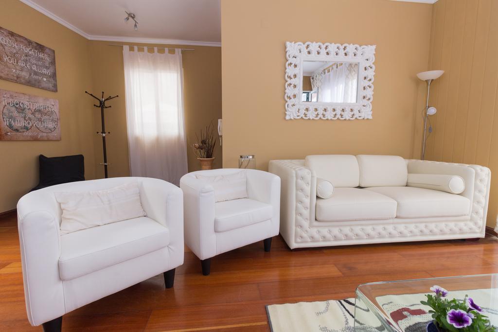 Oliveira'S Apartments - Madeira Island Понта-Делгада Экстерьер фото