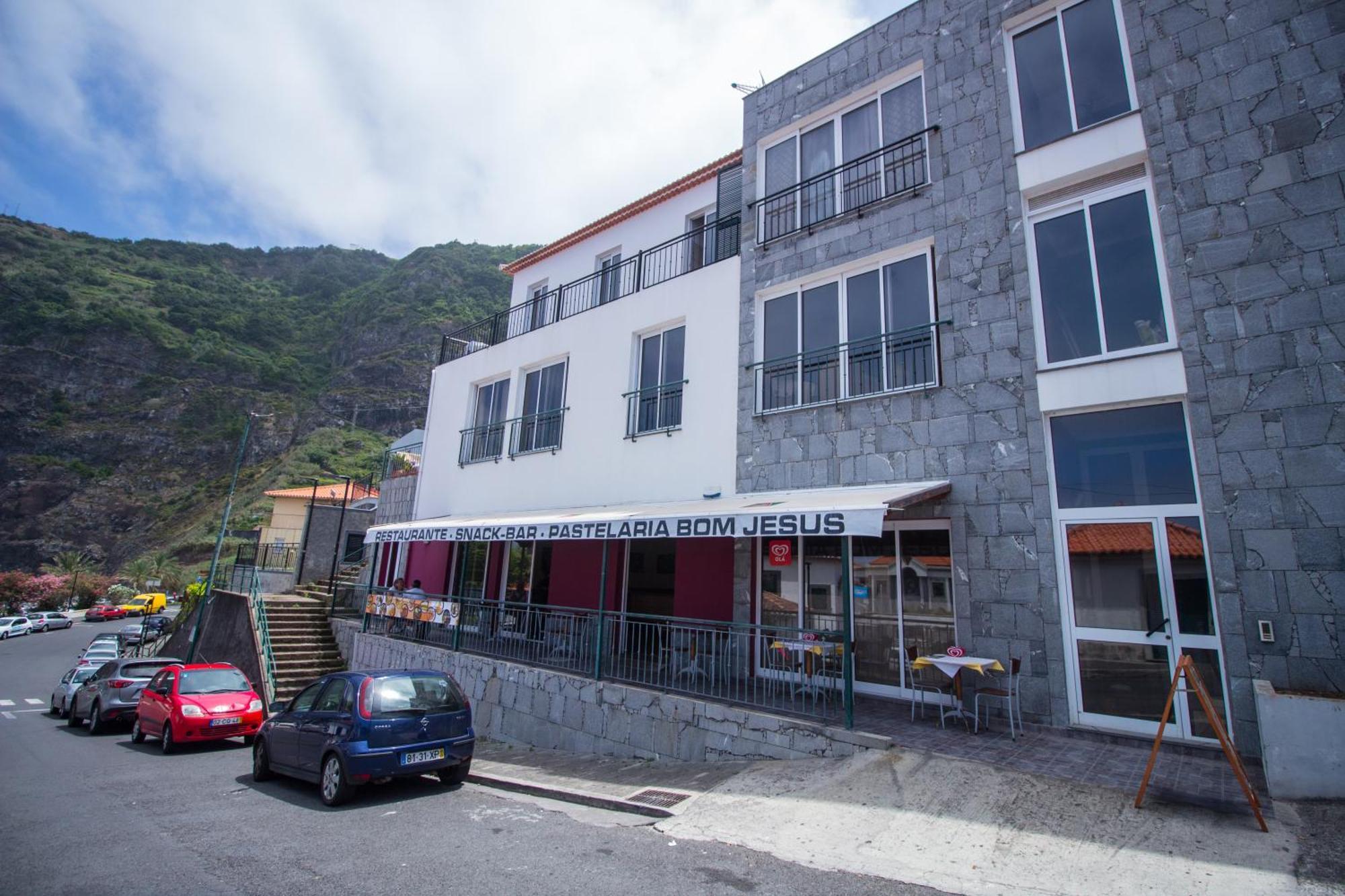 Oliveira'S Apartments - Madeira Island Понта-Делгада Экстерьер фото