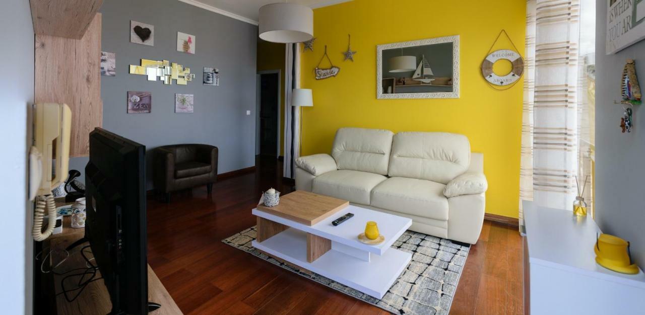 Oliveira'S Apartments - Madeira Island Понта-Делгада Экстерьер фото